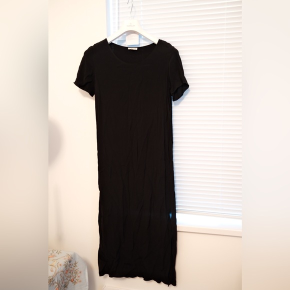 Aritzia Wilfred black dress - Picture 1 of 3